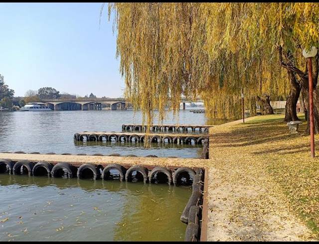 2 BEDROOM PROPERTY TO RENT IN VAALPARK